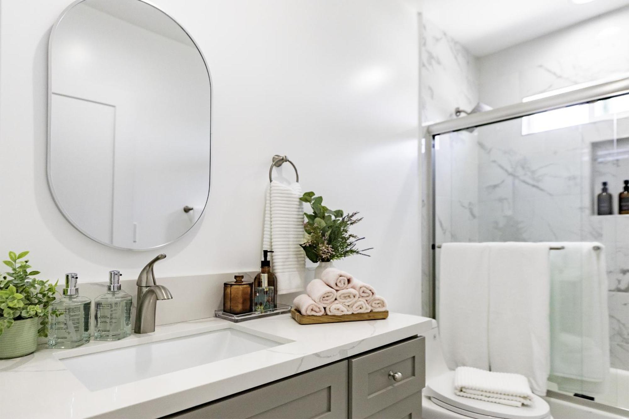Modern 5-bedroom House Free Parking * Los Angeles