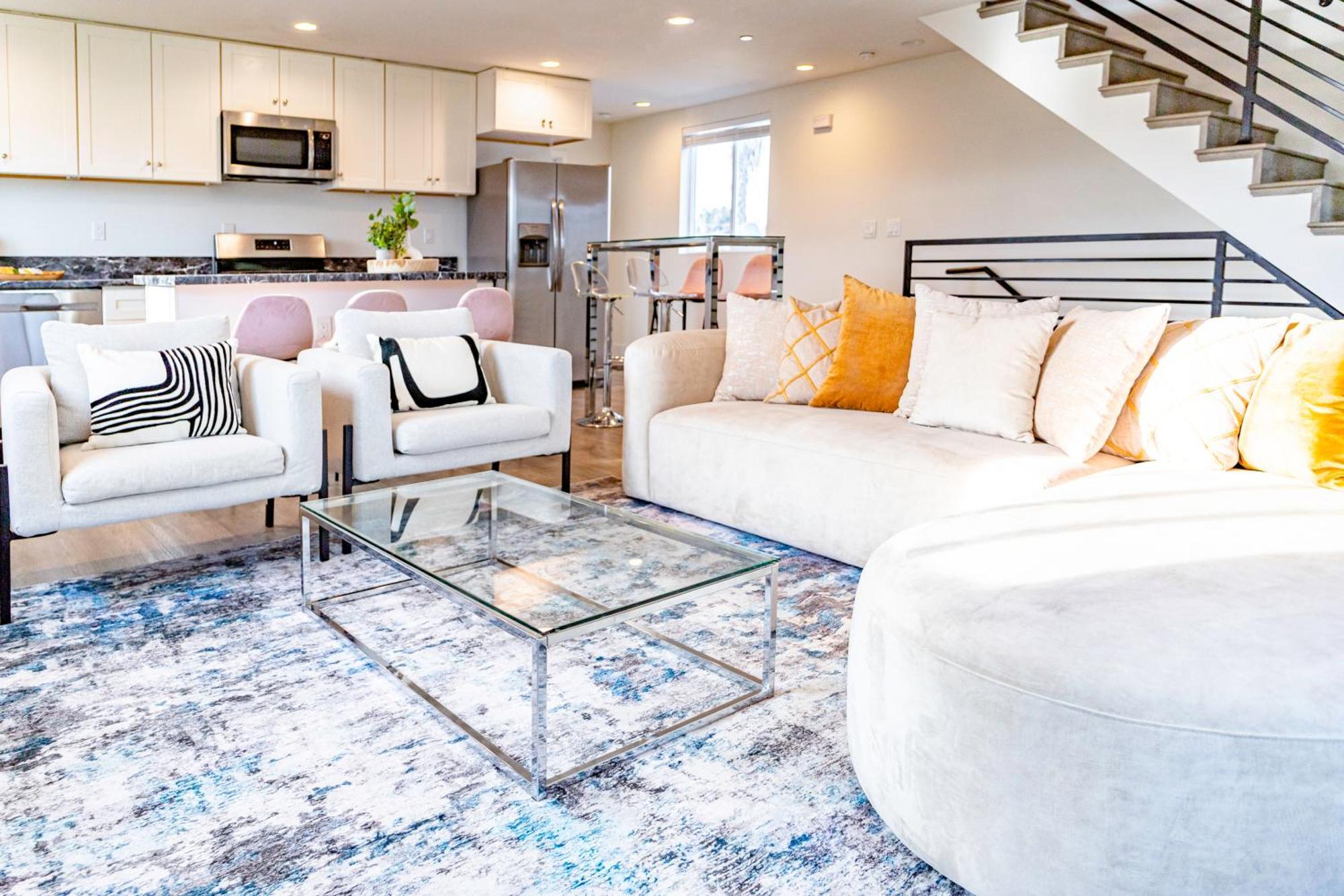 Apartment Modern 5-bedroom House Free Parking